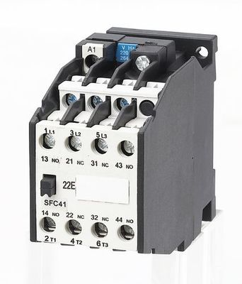 คุณภาพ  20A 30A 55A Low Voltage 3 Pole AC Contactor 2NO 2NC IEC60947 โรงงาน