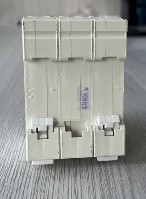 Overload Protection DZ47-63 1P 32A Mini Circuit Breaker 63amp