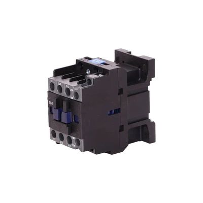 32A 220VAC 3 ต้นอุตสาหกรรม AC Contactor กับ IP20 และสกรูหรือ DIN รถไฟฟ้าการติดตั้ง