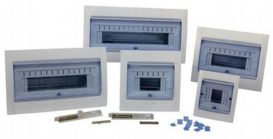 SN 32 ทาง MCB กล่องไฟฟ้า 24 ทางจำหน่ายบอร์ดชนิดติดตั้ง 220V 380V